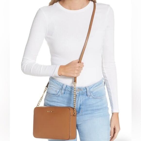 Michael Kors Large Jet Set East West Saffiano Crossbody Bag - Picture 3 of 14